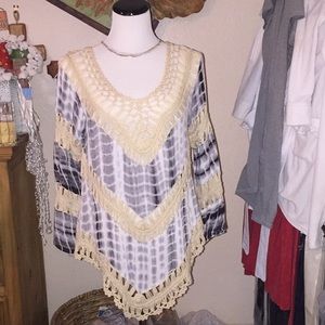 Gauze and crocheted Top